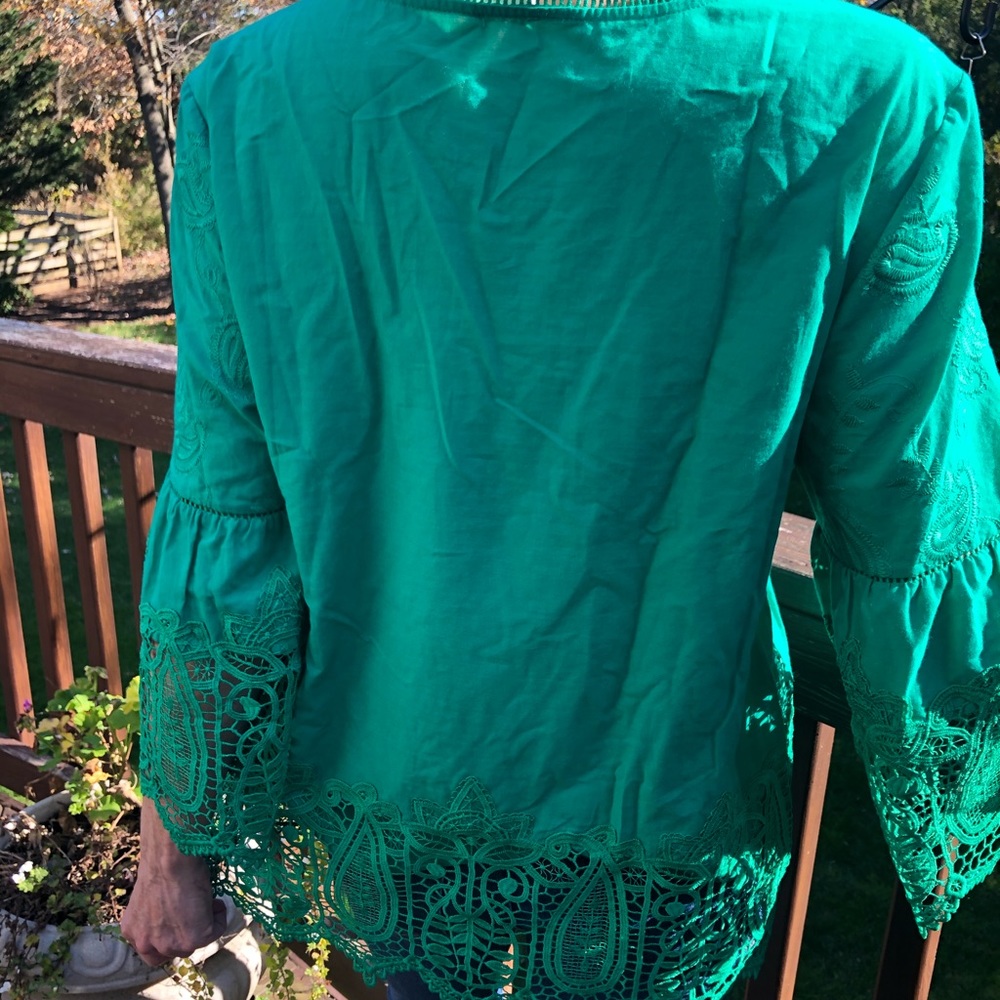Chico’s Green Cutout Lace Top Shirt 1P,PM 8P-10P - Picture 6 of 10